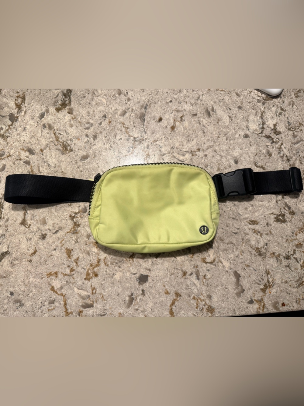 Lululemon Everywhere Belt Bag